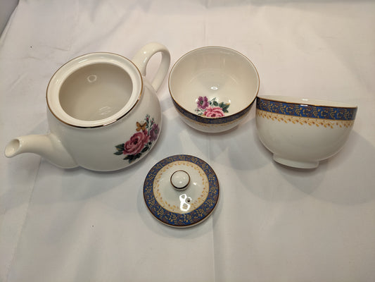 HANAE MORI DINNERWARE