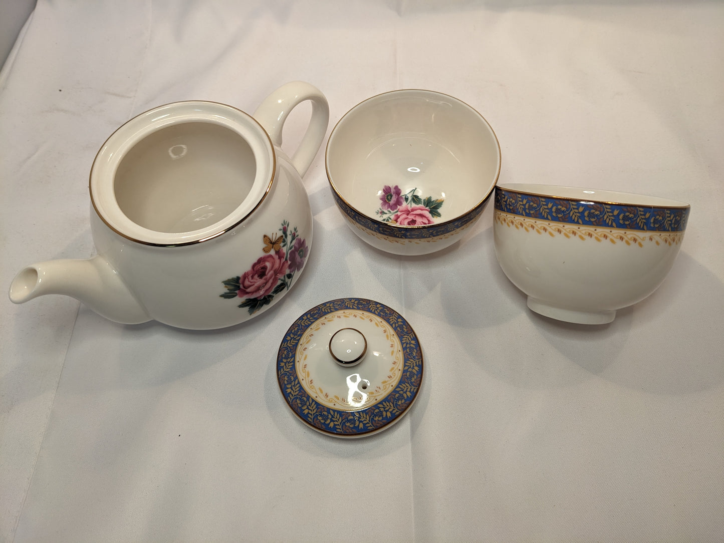 HANAE MORI DINNERWARE
